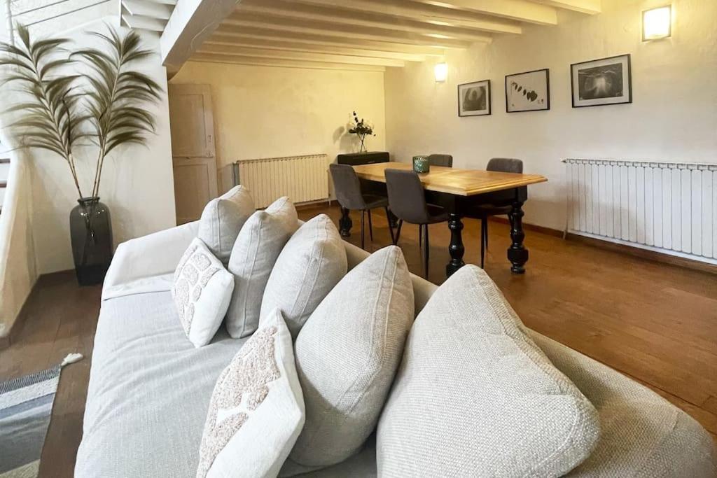 Appartement Grand Duplex Lumineux-Hyper Centre à Arles Extérieur photo